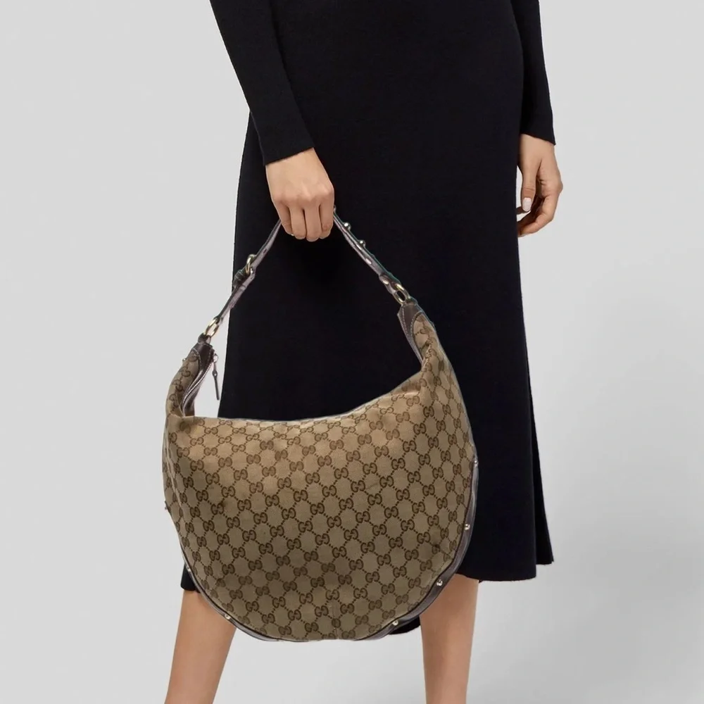 Gucci Tan Patterned Hobo Bag! Pristine condition!